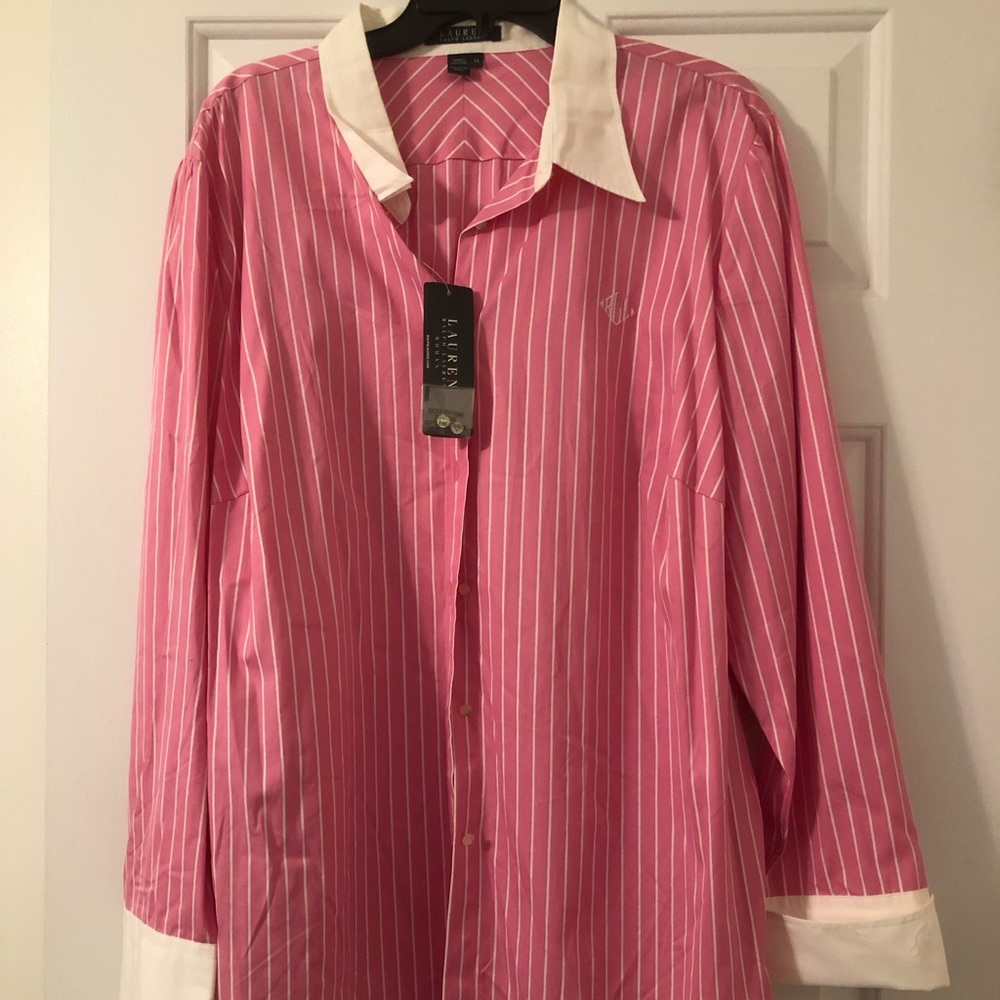 Button down collard dress shirt- women’s 3X
